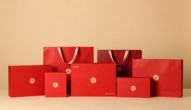 如何选择适合节日礼盒的组合包产品？